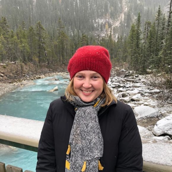 Meet your Posher, Lucy - Picture 1 of 1